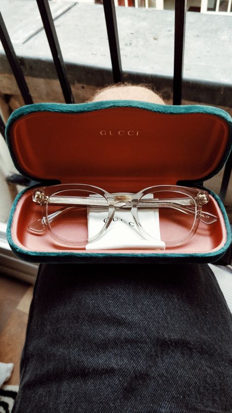 Gucci Frames, Gucci Eyeglasses, Gucci Glasses, Gucci Eyewear, Fashion Sites, Wearing Glasses, Matches Fashion, Womens Glasses, Glasses Case