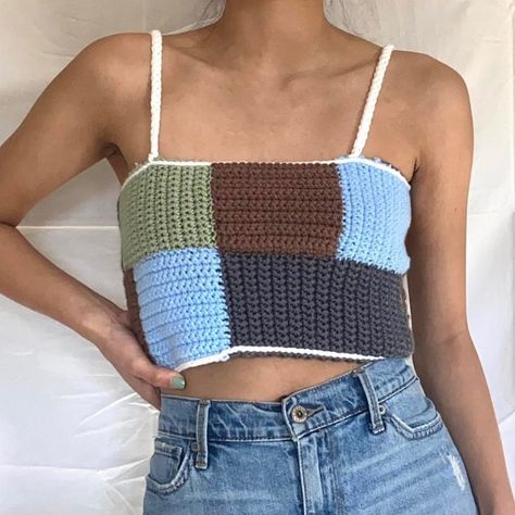 Scrappy Crochet Top, Scrap Yarn Top, Scrap Yarn Crochet Top, Crochet Top Scrap Yarn, Scrap Yarn Ideas, Multicolor Patchwork Crochet Top For Summer, Leftover Yarn Projects Crochet, Scrap Yarn Crochet Skirt, Summer Multicolor Crochet Crop Top