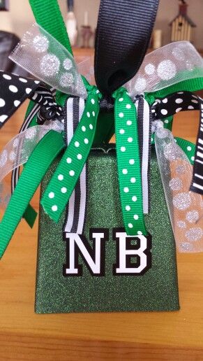 Cow Bell Decor Ideas Football, Cow Bell Decor Ideas, Football Cowbells, Cow Bell Decor, Homecoming Spirit Week, Football Moms, Dance Team Gifts, Cheer Spirit, Football Spirit