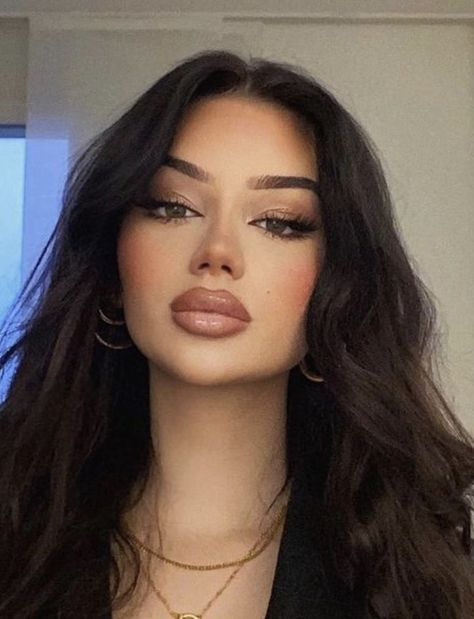 Latina Girl Makeup, Makeup Arab, Latin Makeup, Seductive Makeup, Latina Makeup Looks, Club Makeup, Makeup Cantik, Sultry Makeup, Light Makeup Looks