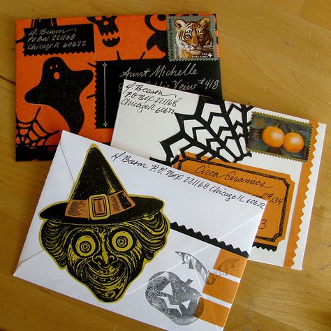 Halloween... favorite snailmail holiday Halloween Mail, Halloween Art Lessons, Halloween Playlist, Mail Ideas, Halloween Letters, Pen Pal Letters, French Paper, Pen Pals, Pen Pal