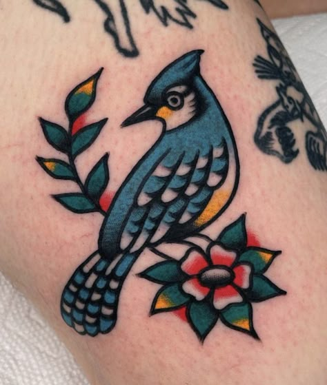 Loon Tattoo, Traditional Tattoo Animals, Grateful Dead Tattoo, Traditonal Tattoo, Magpie Tattoo, Traditional Tattoo Drawings, Traditional Tattoo Inspiration, Traditional Tattoo Flowers, Tribute Tattoos