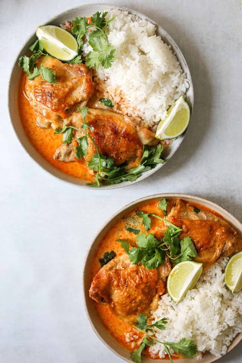 Harissa Paste, Coconut Milk Recipes, Makanan Diet, Braised Chicken, Fish Sauce, Chicken Thighs, Lime Juice, Chicken Dishes, Coconut Milk