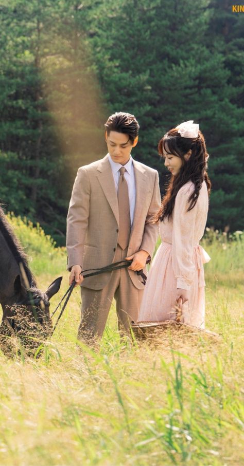 Lee Rang And Lee Yeon, Young Couples Photography, Tale Of The Nine Tailed, Nine Tailed Fox, Beauty Art Drawings, Lee Dong Wook, Movie Wallpapers, The Nines, Kdrama Actors