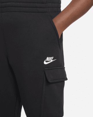 Keep all your treasures close with these Club Fleece Cargo Pants. Smooth on the outside, brushed soft on the inside, this lightweight fleece is an easy layer when you want a little extra warmth. So go ahead, wear them year-round—that's what they're made for! Shown: Black/Black/White Style: FD3013-010 Black Nike Sweatpants, Nike Sportswear Club Fleece, Nike Sweatpants, Teenage Boys, Black Nike, Black White Fashion, Go Ahead, White Style, Nike Sportswear