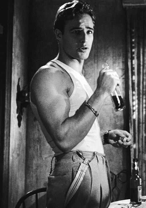 a streetcar named desire Don Vito Corleone, Elia Kazan, Film Cult, Don Corleone, A Streetcar Named Desire, Fine People, Septième Art, Alberto Giacometti, I Love Cinema