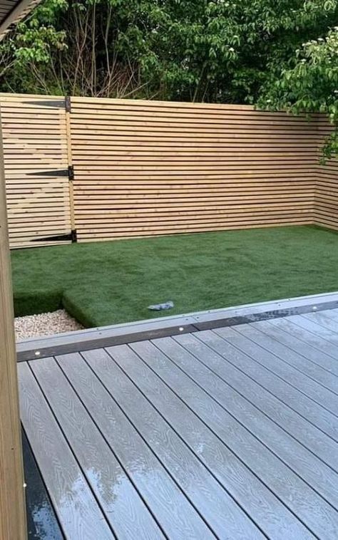 Projects - Slatted Screen Fencing Slated Fence Ideas, Slatted Fence Panels, Timber Gates, Mobile Home Exteriors, Uk Weather, Timber Slats, Timber Fencing, Modern Entrance, Out Of The Woods