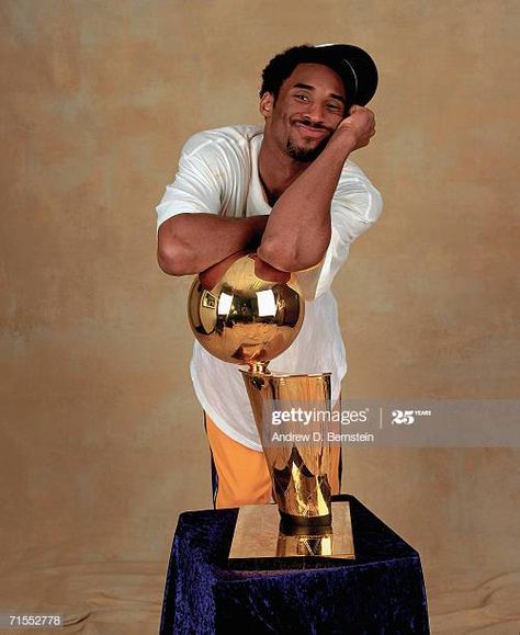 2000 NBA Finals Portraits: Los Angeles Lakers Kobe Bryan, Iconic Pictures, Mamba Forever, Kobe Basketball, Nba Photos, Kobe Bryant Poster, Kobe Bryant 8, Kobe Mamba, Kobe Bryant Family