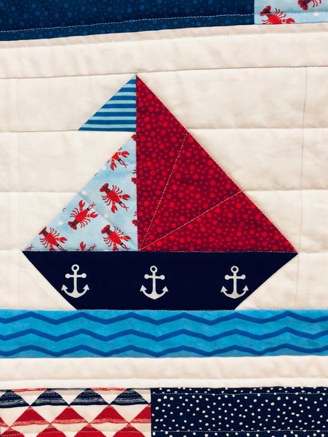 A great straight line quilting Sailboat Quilt Block, Boat Quilt, Kid Quilts Patterns, Baby Quilt Kit, Nautical Quilt, Horse Quilt, Sea Quilt, Straight Line Quilting, Dog Quilts