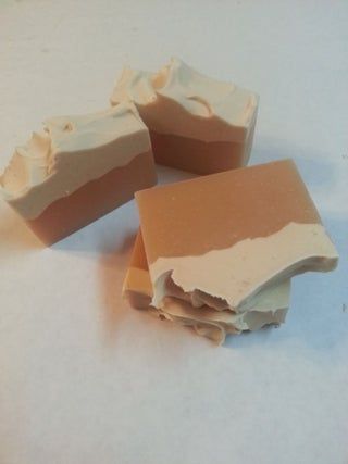 Beer Soap Recipe, Girl Wash Your Face, Plastic Mixing Bowls, Muted Earth Tones, Beer Soap, Ipa Beer, Bath Stuff, Soap Shop, Homemade Soap Recipes