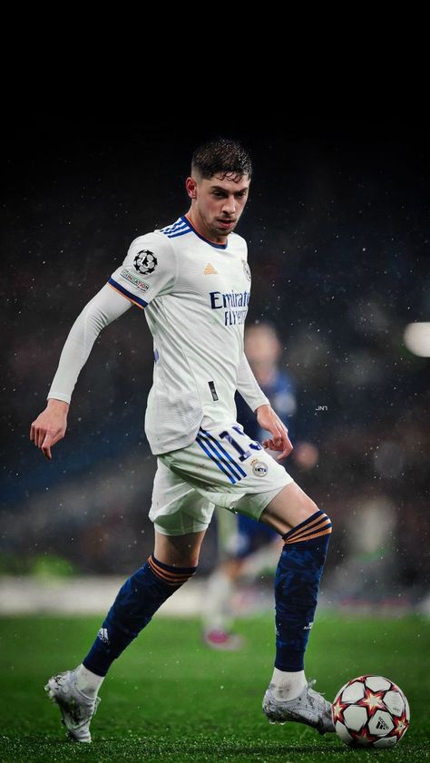 Valverde en 2022 | Imagenes de real madrid, Fondos de pantalla real madrid, Fotos de fútbol Valverde Real Madrid, Real Madrid Pictures, Cristiano Ronaldo Quotes, Real Madrid Club, Vertical Striped Shirt, Ronaldo Quotes, Football Or Soccer, Soccer Boyfriend, Real Madrid Wallpapers