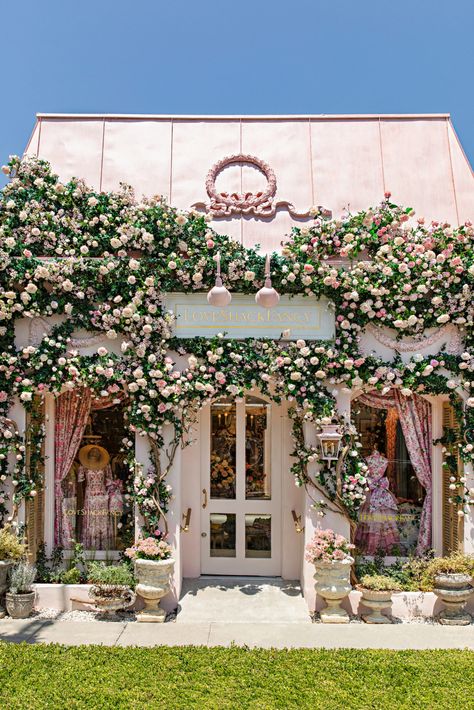 Boutique Exterior, Boutique Aesthetic, Fancy Store, Flower Shop Interiors, Highland Park Village, Bakery Design Interior, Raindrops And Roses, Cute Store, Romantic Aesthetic