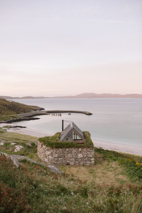 Small Stone House, Interesting Houses, Sea House, Rural House, Stone Architecture, Landscape Elements, Architectural Section, Roof Structure, Passive House