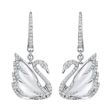 Swan Earrings, Swarovski Butterfly, Swan Jewelry, Swarovski Swan, Boot Jewelry, Classy Jewelry, Modern Necklaces, White Necklace, Swarovski Earrings