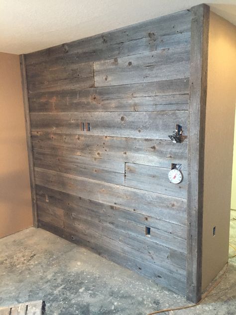 Barnwood wall Barnwood Entryway Wall, Rustic Barnwood Wall, Barnwood Wall Ideas, Barnwood Feature Wall, Barnwood Wall Bedroom, Rough Sawn Wood Wall, Barn Wood Wall Living Room, Flooring On Walls Ideas, Barnwood Accent Wall