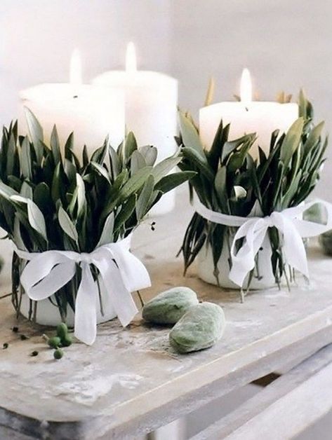 Simple Holiday Decor, Minimalist Christmas Decor, Natural Christmas Decor, Christmas Table Centerpieces, Centerpieces Diy, Christmas Centerpieces Diy, Table Runners Wedding, Festival Diy, Natural Christmas