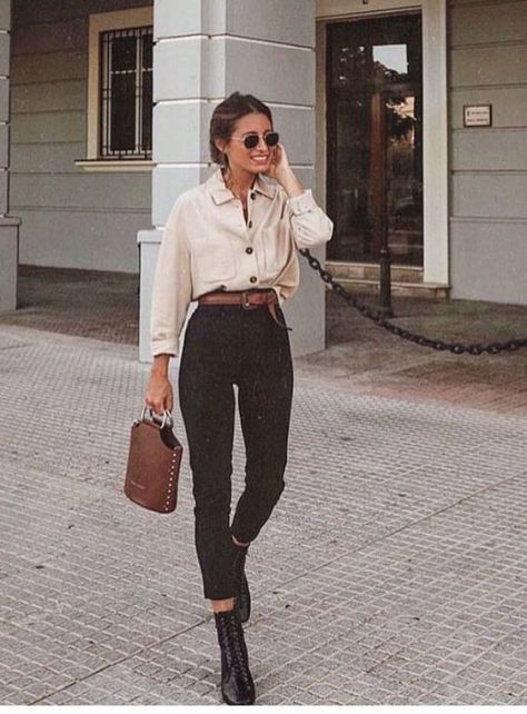 5e1b18c4c6a6d31695acbae3fd70ecc6 Summer Business Casual Outfits, Business Casual Summer, Cooler Style, Walking Down The Street, Simple Fall Outfits, Gaun Fashion, Kendall Jenner Outfits, Fashion Business, Edgy Outfits