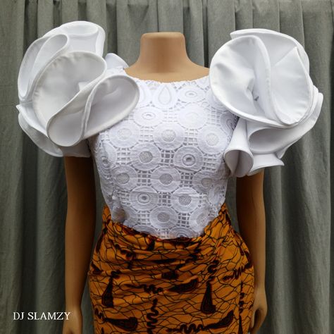 White madam blouse with exaggerated flounce sleeve Flounce Sleeve Blouse, White Lace Skirt And Blouse Styles, Madam Blouse Styles, Madam Blouse Lace For Wrapper, Madam Blouse, Blouse Inspiration, Ankara Blouses, African Blouses, Lace Blouses