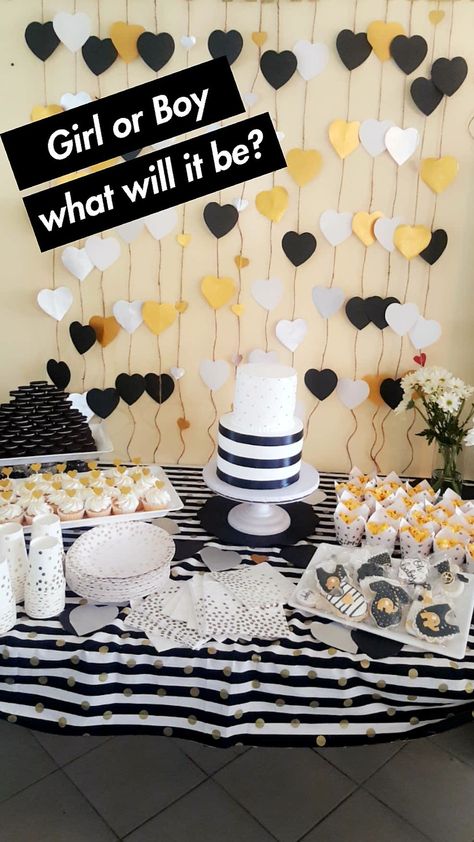 Black White And Gold Gender Reveal, Black And Gold Gender Reveal Ideas, Black And White Gender Reveal Party, Black And White Gender Reveal, White Gender Reveal, Gender Reveal Pinata, Twin Gender Reveal, Party Themes For Boys, Gender Reveal Cake