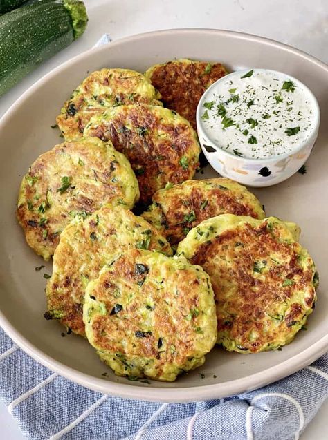 Easy Veggie Patties Zucchini Fritters Healthy, Toddler Menu, Vegetable Fritters, Veggie Nuggets, Zucchini Patties, Veggie Fritters, Health Meals, Veggie Patties, Zucchini Puffer