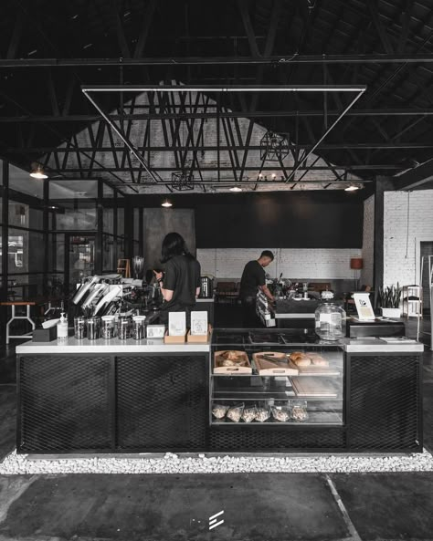 Black And White Coffee Shop, Gentleman Decor, Restaurant Counter, Modern Coffee Shop, Gym Design Interior, Cafe Counter, Industrial Cafe, Blue Cafe, Coffee Shop Interior Design