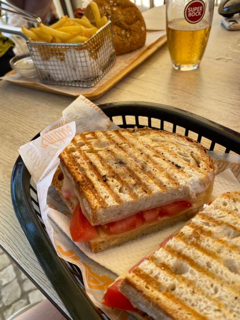 tomato + cheese toast Cheese And Tomato Toastie, Toasted Cheese, Cheese Toastie, Tomato Cheese, Cheese And Tomato, Fav Food, Cheese Toast, Tomato And Cheese, I Love Food