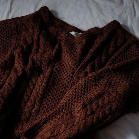 Dark Sweater, Gryffindor Aesthetic, Mike Wheeler, Beautiful Brown Eyes, Dark Look, Big Sweaters, Red Taylor, Harvest Moon, Brown Aesthetic