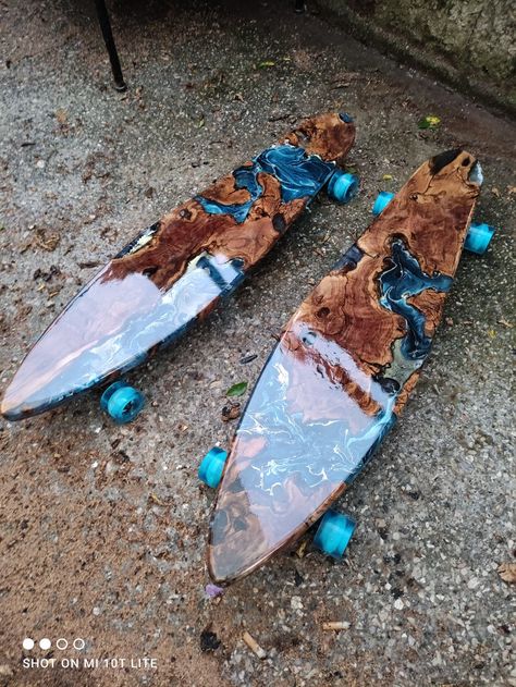 Summer Skating, Sweet Boards, Diy Resin Table, Resin And Wood Diy, Longboard Design, Skateboard Deck Art, Wood Resin Jewelry, Surfboard Art, Surfboard Design