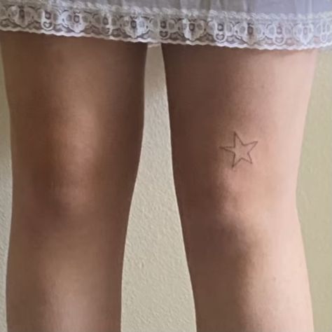 Cute Tats, Poke Tattoo, Luna Lovegood, Little Tattoos, Star Tattoos, Simplistic Tattoos, Skin Art, Piercing Tattoo, Mini Tattoos