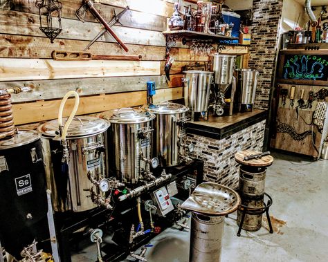 Brew Room Home Brewery, Home Brewery Design, Basement Brewery, Brew Room, Brewery Decor, Homebrew Setup, Brewery Bar, Home Brewing Equipment, Brewery Design