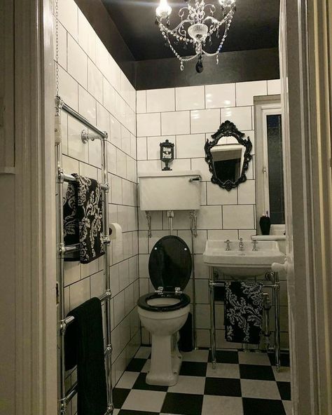 Grainy Filter, Gothic House Decor, Goth Bathroom, Gothic Bathroom Decor, Gothic Homes, Goth Houses, Gothic Bathroom, Gothic Decor Bedroom, Goth House