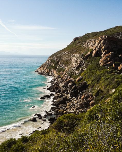 We hiked Robberg for the first time a couple of years ago and fell in love with it 😍 it's well worth the hike - the scenery is exquisite, and you never know what you may see 💙🦈🦭  The Robberg Nature Reserve Trail in Plettenberg Bay, Western Cape, South Africa.   ocean • sun • cliffs • sharks • island • seals • dassies Robben Island South Africa, Plettenberg Bay South Africa, Plettenberg Bay, Western Cape South Africa, African Travel, South Africa Travel, Travel South, Western Cape, Nature Reserve