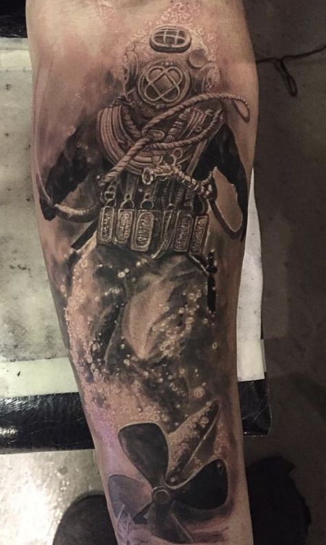 Diver Tattoo Design, Scuba Diver Tattoo, Hammerhead Tattoo, Naval Tattoos, Scuba Tattoo, St Michael Tattoo, Diver Tattoo, Kraken Tattoo, Helmet Tattoo