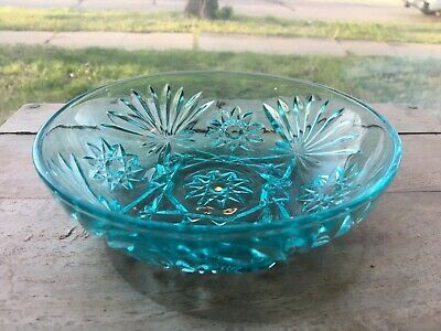 Blue Anchor Hocking 'Star of David' Early American Prescut 7-1/4" bowl - 1960's | eBay David Green, Green Glassware, Blue Anchor, Anchor Hocking, Glass Company, Star Of David, Early American, Green Glass, Stars