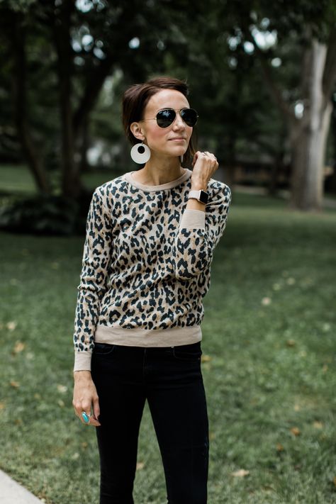 Black Jeans + Leopard Sweater + White Statement Earrings Print Sweater Outfit, Leopard Sweater Outfit, Ripped Jeggings, Leopard Print Outfits, Leopard Print Fashion, Black Jeans Outfit, Leopard Sweater, Leopard Print Sweater, Sweater Outfit