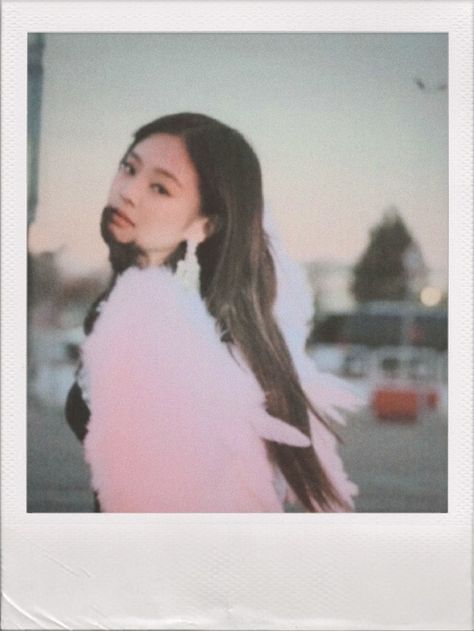 #polaroid #Blackpink #lisa #rose #blink #Jennie #Jisoo #film #polaroid #aesthetic #Instax #photocard #jenlisa #theshow Jennie Solo, Jennie Ruby Jane, Ruby Jane, Jennie Kim Blackpink, Blackpink In Your Area, Blackpink Jennie, Kim Jennie, Jennie Kim, Ruby