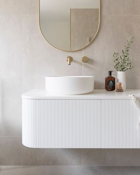 Bathroom | Laundry | Tapware on Instagram: "Do you know what the best thing is about ADP vanities? They are all Australian Made! 🇦🇺 🐨⁠ ⁠ Located on the South Coast of NSW, our talented team at ADP manufacture every piece with pride and precision. ⁠ ⁠ @Haausdesign sure know how to design a bathroom. Swooning over this space featuring our curved Waverley vanity in Ultra White. ⁠ ⁠ #adpbathrooms" Small Laundry Sink, Curved Wall, White Kitchen Sink, Black Kitchen Sink, Granite Kitchen Sinks, Bathroom Tapware, Small Sink, Inset Basin, Kitchen Sink Accessories