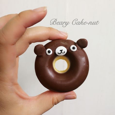 Bear Donut, Bee Themed Birthday Party, Donut Decorating Ideas, Diy Baby Room Decor, Bear Recipes, Teddy Bear Party, Mini Doughnuts, Cute Donuts, Ice Cream Candy