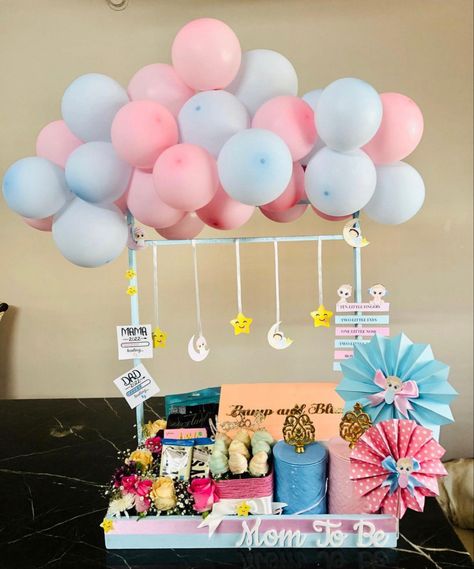 Seemantham Gift Ideas, Basket Packing Ideas Gift, Balloon Hamper Ideas, Baby Shower Tray Decoration, Baby Hampers Packaging, Baby Trousseau Packing Ideas, Kids Hamper Ideas, Birthday Hamper Ideas Kids, Baby Shower Gift Packing Ideas