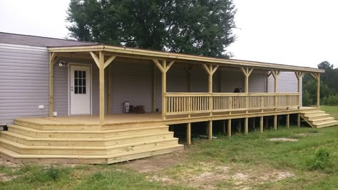 Deck Off Mobile Home, Doublewide Porch Ideas Exterior, Diy Porch Build, Mobile Home Enclosed Porch Ideas, Mobile Home Covered Porch Ideas, Trailer Porch Ideas, Mobile Home Outdoor Ideas, Mobile Home Patio Ideas, Mobile Home Patio