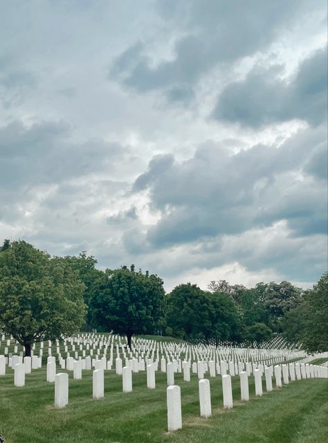 Washington DC aesthetic Dc School Trip, Arlington Cemetary, Good Morning Usa, Washington Dc Photos, Dc Travel, School Trip, United States Of America, Washington Dc, United States