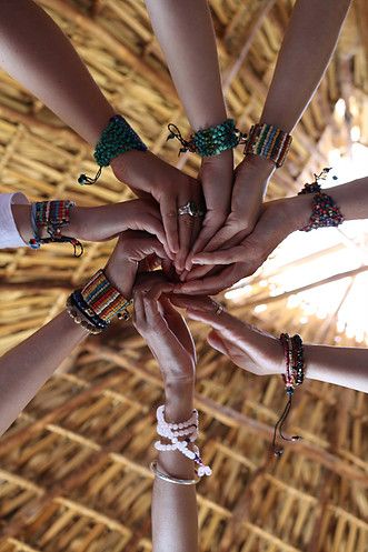 Women Celebrating Together, Women Gathering Photography, Women Retreat Aesthetic, Women’s Circles, Womens Circle Ideas, Women Circle Ideas, Women’s Circle, Womans Circle, Womens Gathering