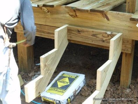 How To Build Porch Steps, Building Deck Steps, Diy Stairs Outdoor, Build A Porch, How To Build A Porch, Front Porch Stairs, Front Door Steps, Front Porch Steps, Porch Stairs