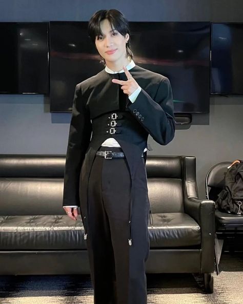 230819 Taemin' 'Advice' at KCON LA 2023 ✨️💎 "Best take my own advice"… | Instagram Taemin Outfit, Taemin Cute, Shinee Albums, Nice Meeting You, The Soloist, Taemin Shinee, Shinee Taemin, Love My Man, Best Kpop