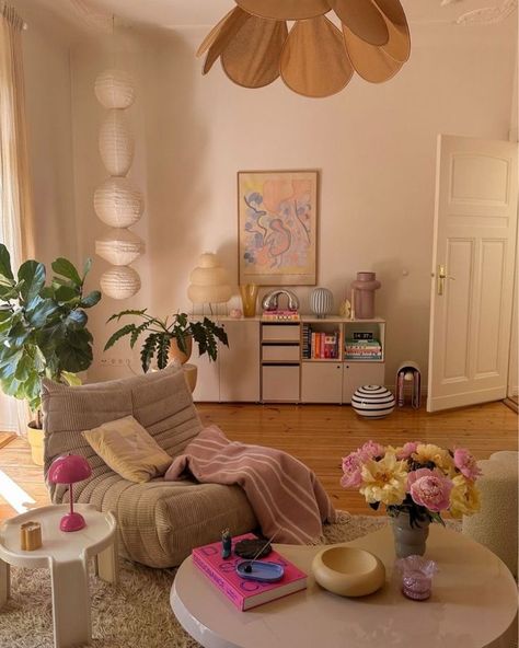 togo sofa interior design room inspo ✧˚ ༘ Light Colorful Living Room, Girly Boho Living Room, Apartment Mood Lighting, Cute Aesthetic Apartment, Apartment Inspo Aesthetic, Sofa In Bedroom, Apartment Decor Room, Mood Lighting Living Room, Dreamy Apartment