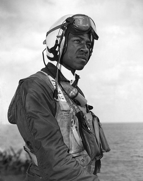 United States Navy Officer. He was the first African-American pilot in the United States Navy, and was the first black naval officer to lose his life in combat during the Korean War. Born in Hattiesburg, Mississippi, after graduating from the Ohio State University he accepted an appointment as a midshipman in the... Jesse Brown Pilot, Jesse Brown, Flight Helmet, Hattiesburg Mississippi, Buffalo Soldiers, Naval Officer, Photo Retro, Aircraft Images, Medal Of Honor Recipients