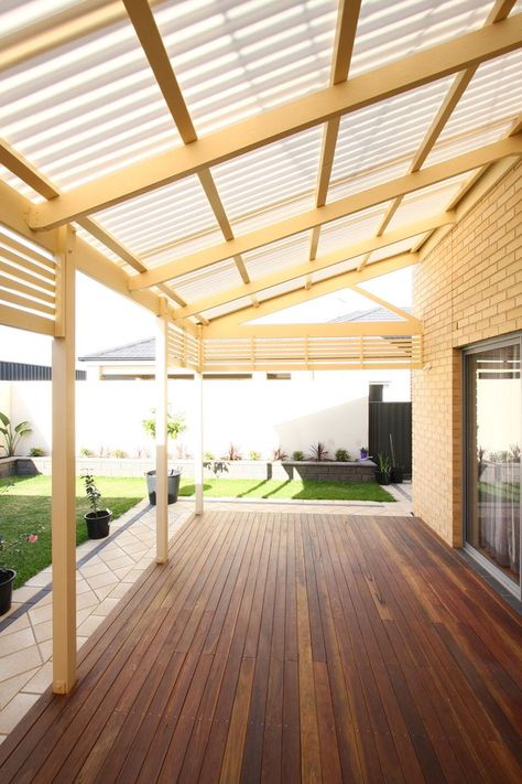 Covered Deck Ideas, Ombra Pergola, Deck Pergola, Pergola Roof, Deck Stain, Outdoor Covered Patio, Covered Back Patio, Cedar Pergola, Patio Pergola