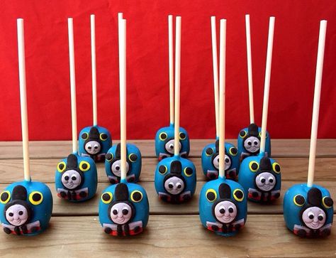 Thomas the train cake pops Unicorn Dessert Table, Thomas And Friends Cake, Thomas The Train Cake, Thomas Birthday Parties, Thomas Train Cake, Thomas Cakes, Thomas The Train Birthday Party, Thomas The Train Party, Custom Cake Pops