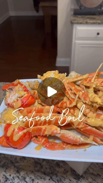 Creamy Garlic Butter Sauce, Juicy Crab, Crab Boil Recipe, Cajun Seafood, Shrimp Sausage, Lemon Garlic Shrimp, Seafood Sauce, Boiled Food, Crab Boil