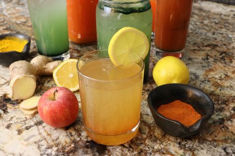 Best Apple Cider Vinegar Detox Recipe | Inspire • Travel ��• Eat Best Apple Cider Vinegar, Apple Cider Vinegar Detox Drink, Apple Cider Vinegar Recipes, Vinegar Drinks, Unfiltered Apple Cider Vinegar, Apple Cider Vinegar Detox, Ginger Honey Lemon, Morning Drinks, Diet Drinks